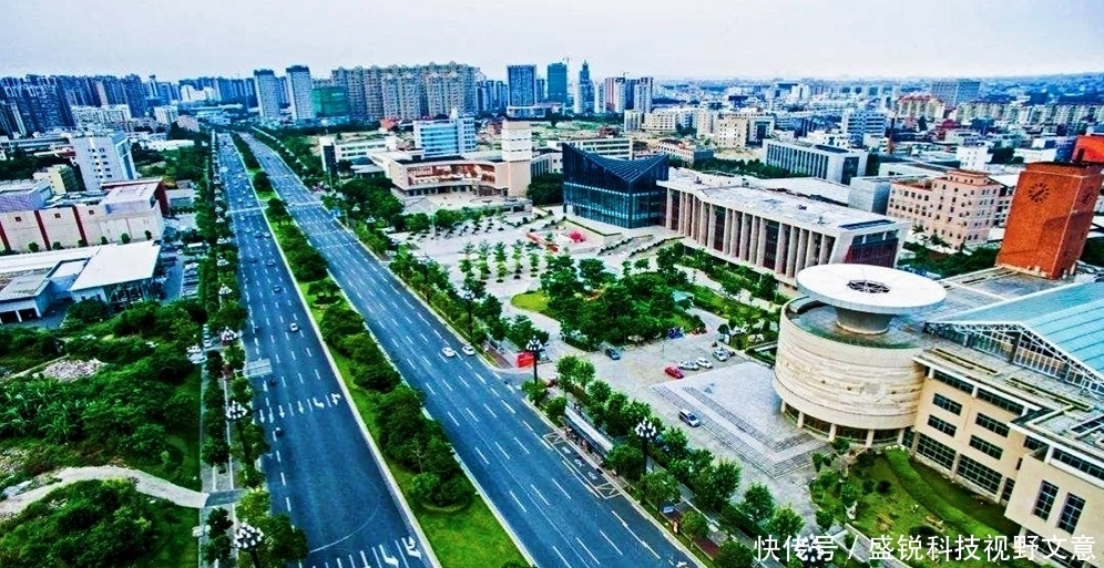 县域经济十强门槛超1400亿 晋江凭科技突围，两市堪比西部省会
